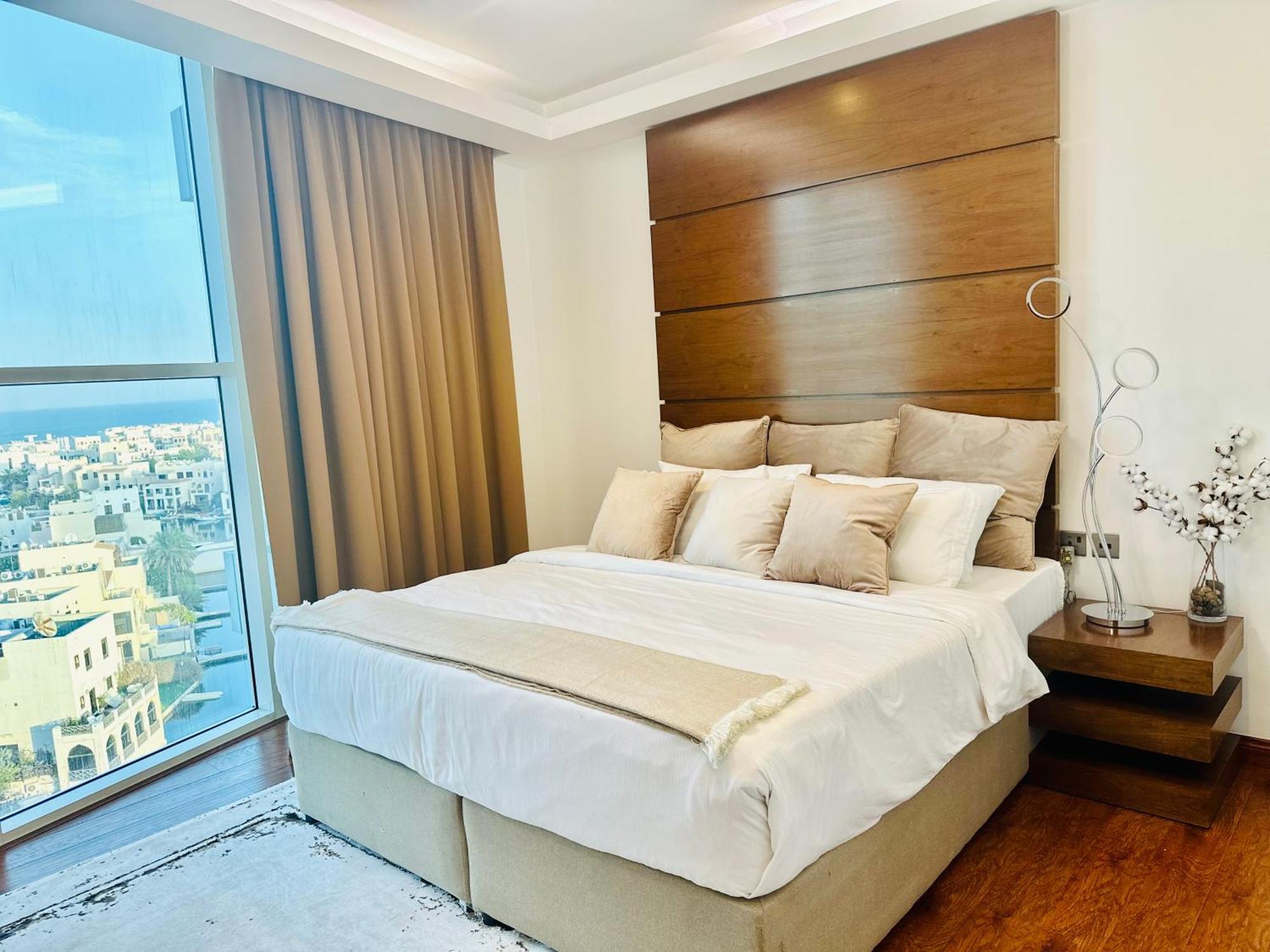 Saxophone Suites Muharraq Exterior photo